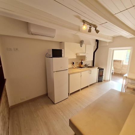 Appartement Al Castello - Aeroporto Delle Marche - Ancona à Falconara Marittima Extérieur photo