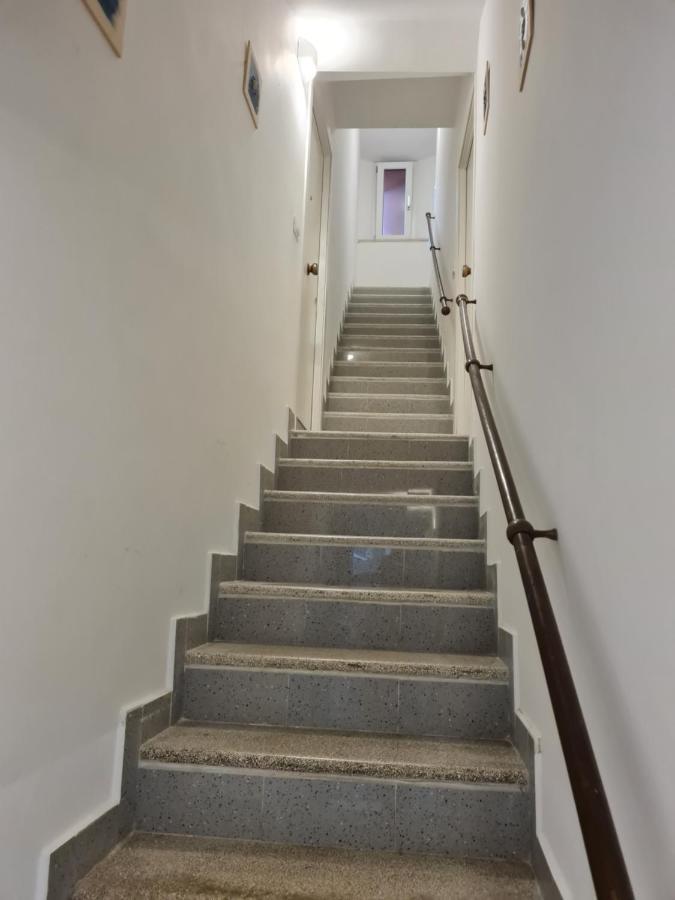Appartement Al Castello - Aeroporto Delle Marche - Ancona à Falconara Marittima Extérieur photo